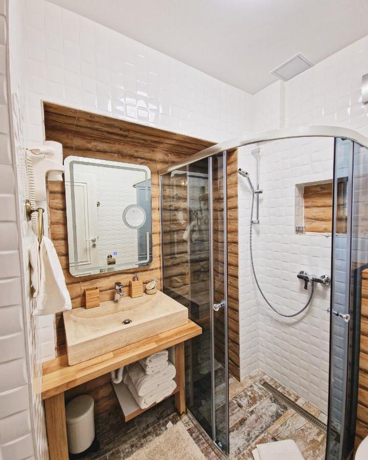 Apartment Tirol (adults Only) Busteni